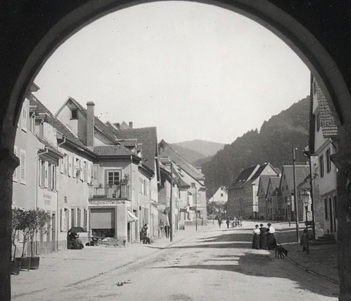 Am Europäischer Tag jüdischer Kultur 2018 am 2. September kann man sich etwa in Sulzburg auf die Spuren des Judentums begeben.