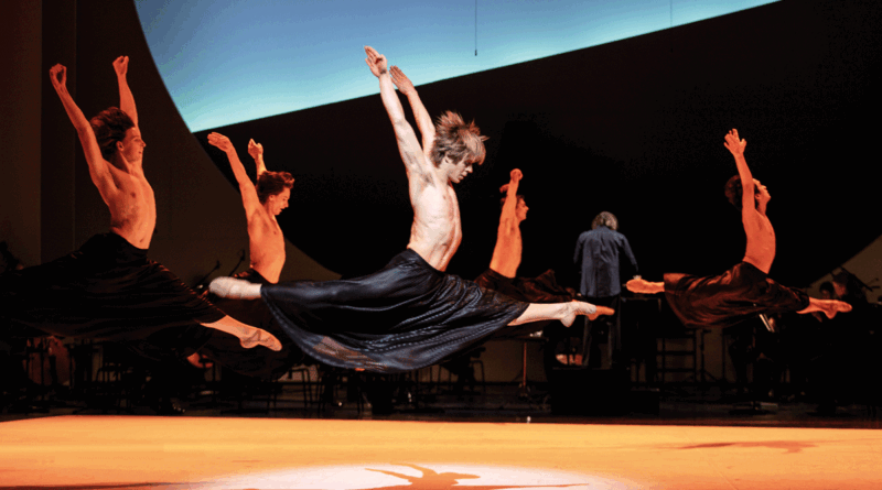 Durch Tanz mit der Welt in Verbindung treten: „The World of John Neumeier“ in Baden-Baden